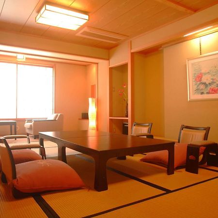 Hotel Shibu Onsen Sakaeya à Yamanouchi  Extérieur photo