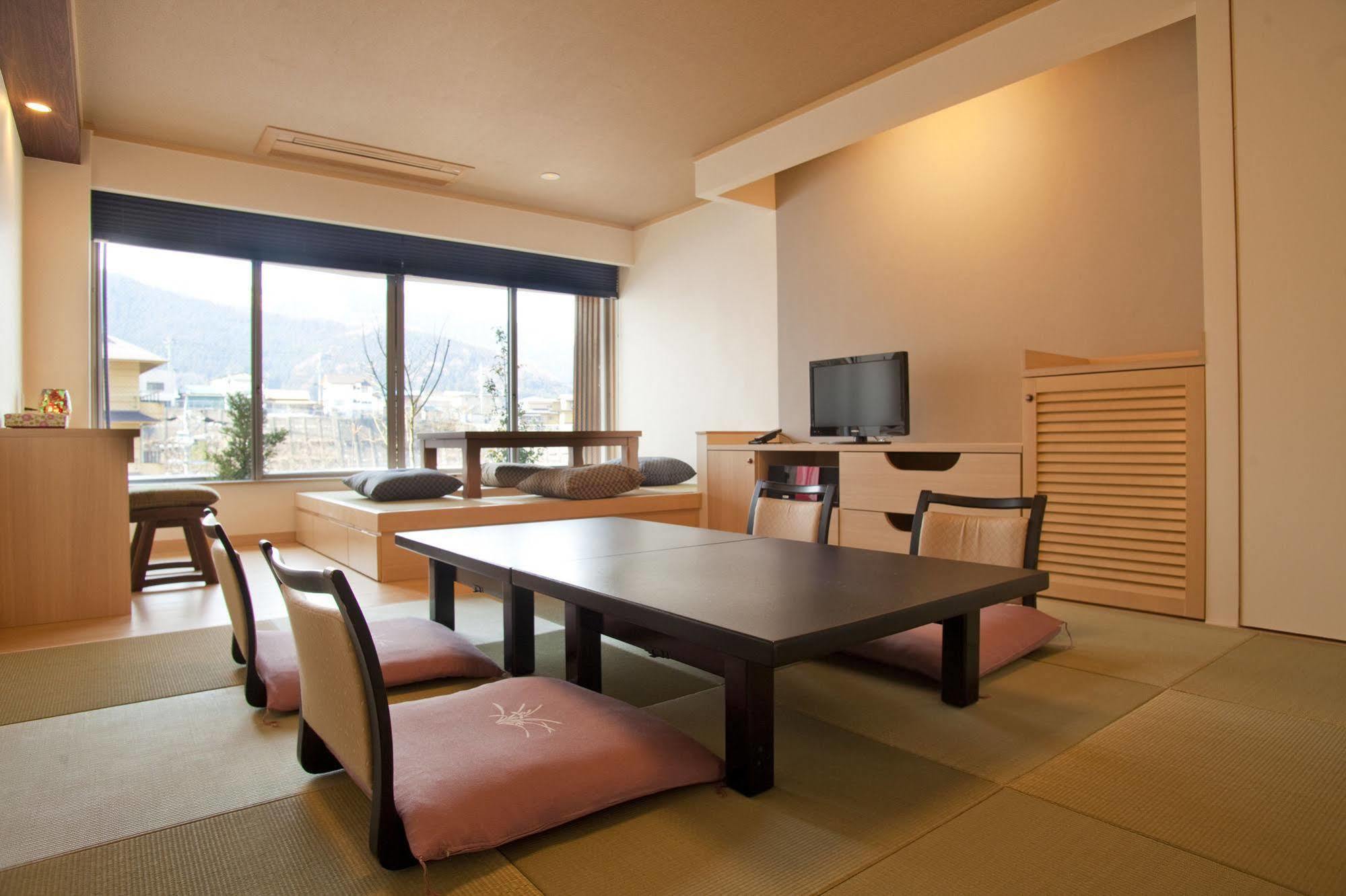 Hotel Shibu Onsen Sakaeya à Yamanouchi  Extérieur photo