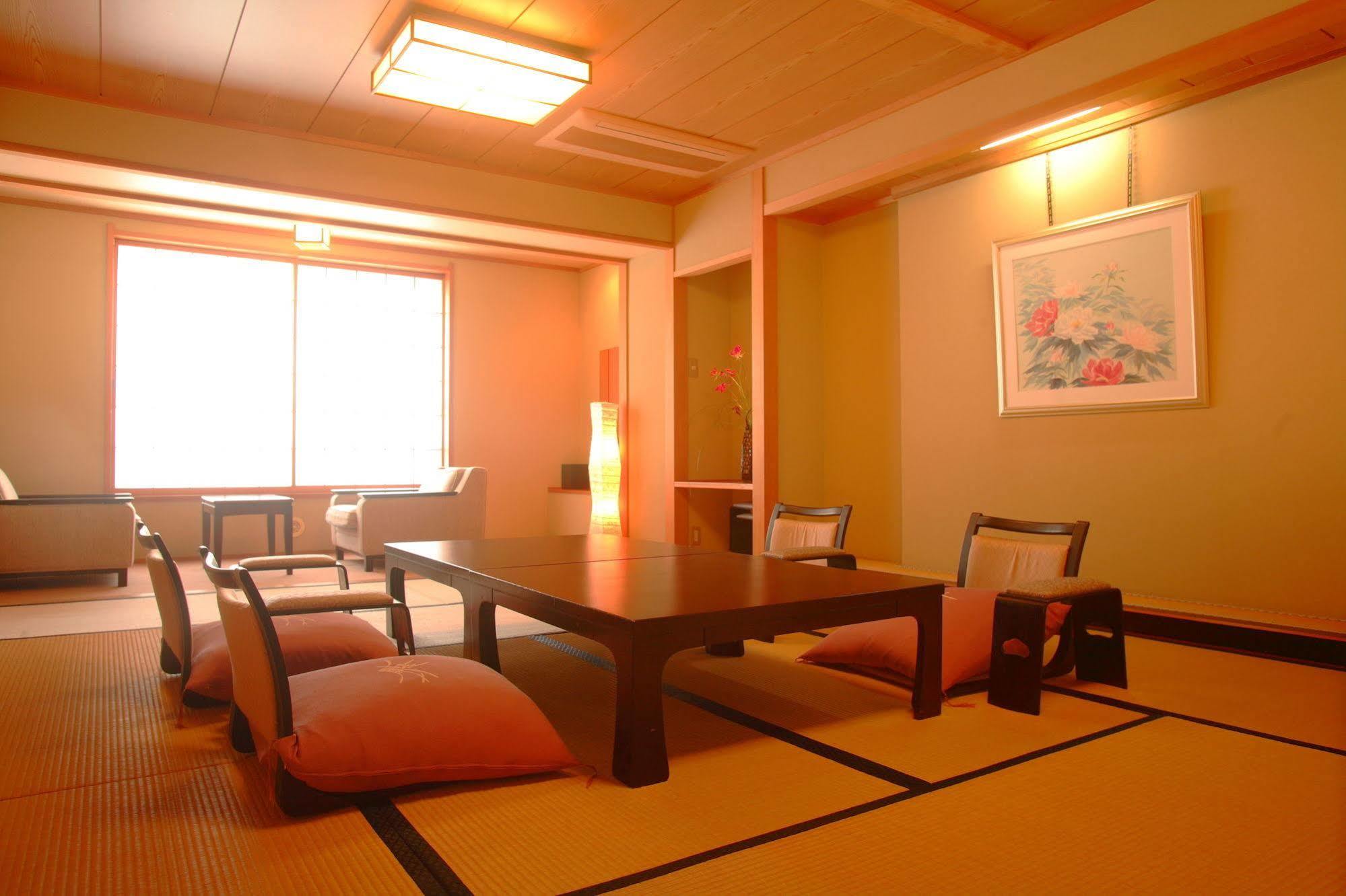 Hotel Shibu Onsen Sakaeya à Yamanouchi  Extérieur photo
