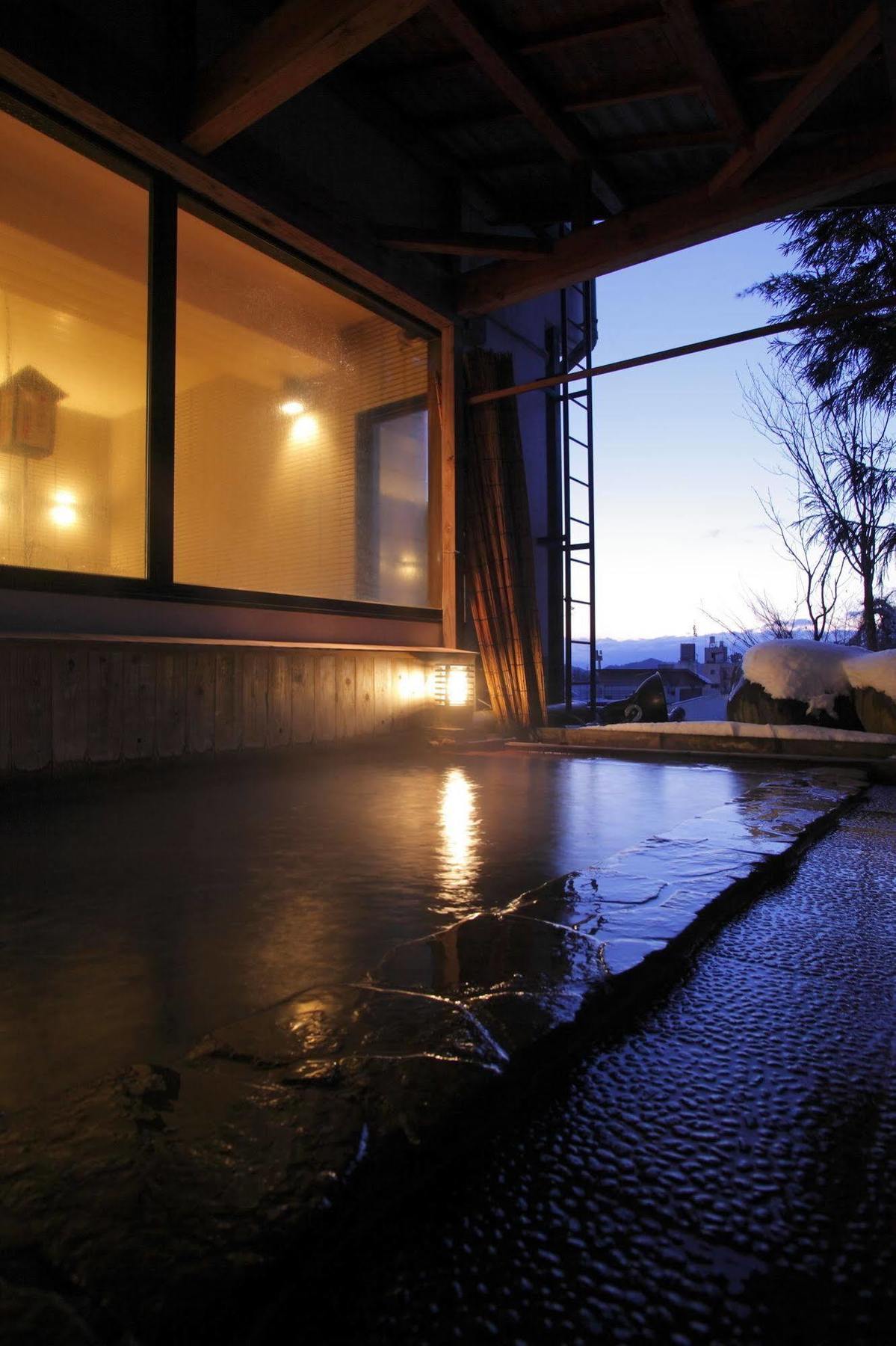 Hotel Shibu Onsen Sakaeya à Yamanouchi  Extérieur photo